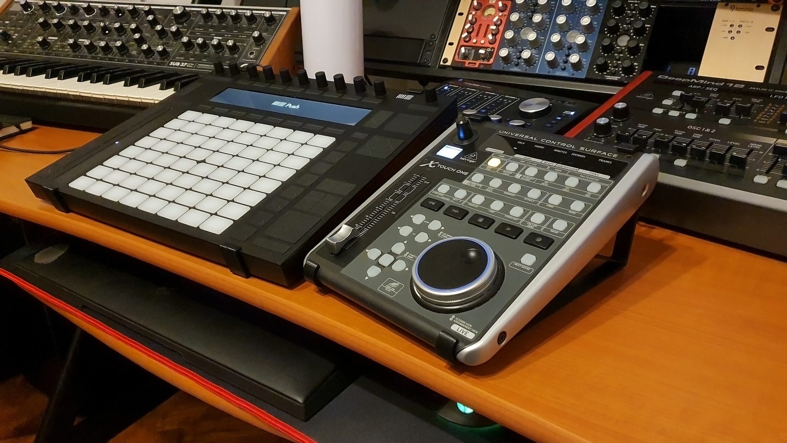 Behringer x touch one referencia scaled