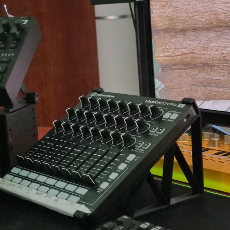 Novation launchControl XL MK2 stand st3nd
