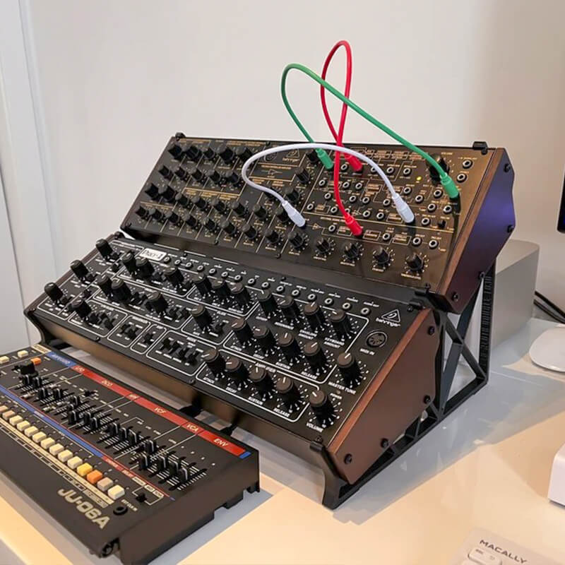 2 double behringer stand
